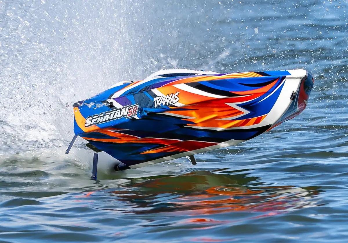 Traxxas: Spartansr Brushless Race Boat (103076-4) 1