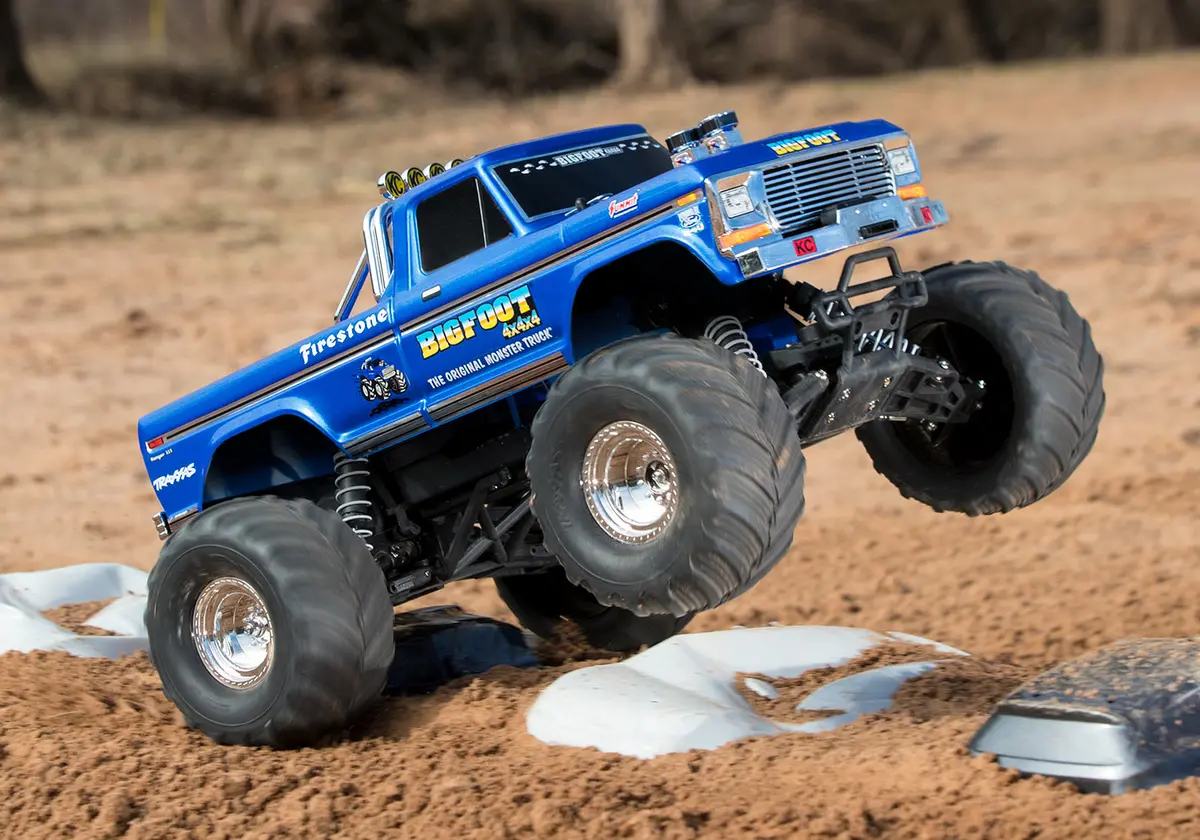 Traxxas Bigfoot No. 1: 1/10 Scale Monster Truck W/Usb-C (36034-8) 1