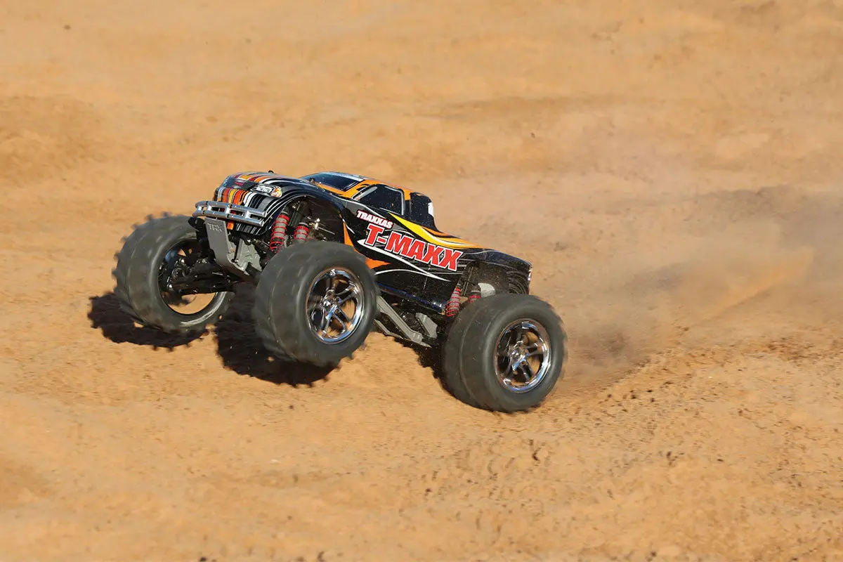 Traxxas 1/10 T-Maxx 2.5 Nitro 4Wd Monster Truck (49104-1) 1