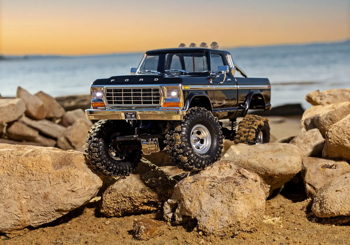 Traxxas Trx-4M Ford F-150 High Trail Edition (97044) 1