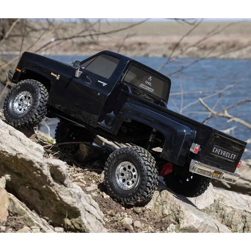 Axial 1/10 Scx10 Iii Base Camp 1982 Chevy K10 4X4 Rtr, (Axi03030t2) 1