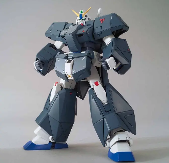 Gundam Nt-1 Ver 2.0 1/100 Scale Master Grade 1