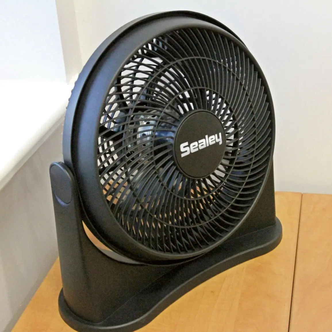 12" Desk Or Floor Fan - 3-Speed 1