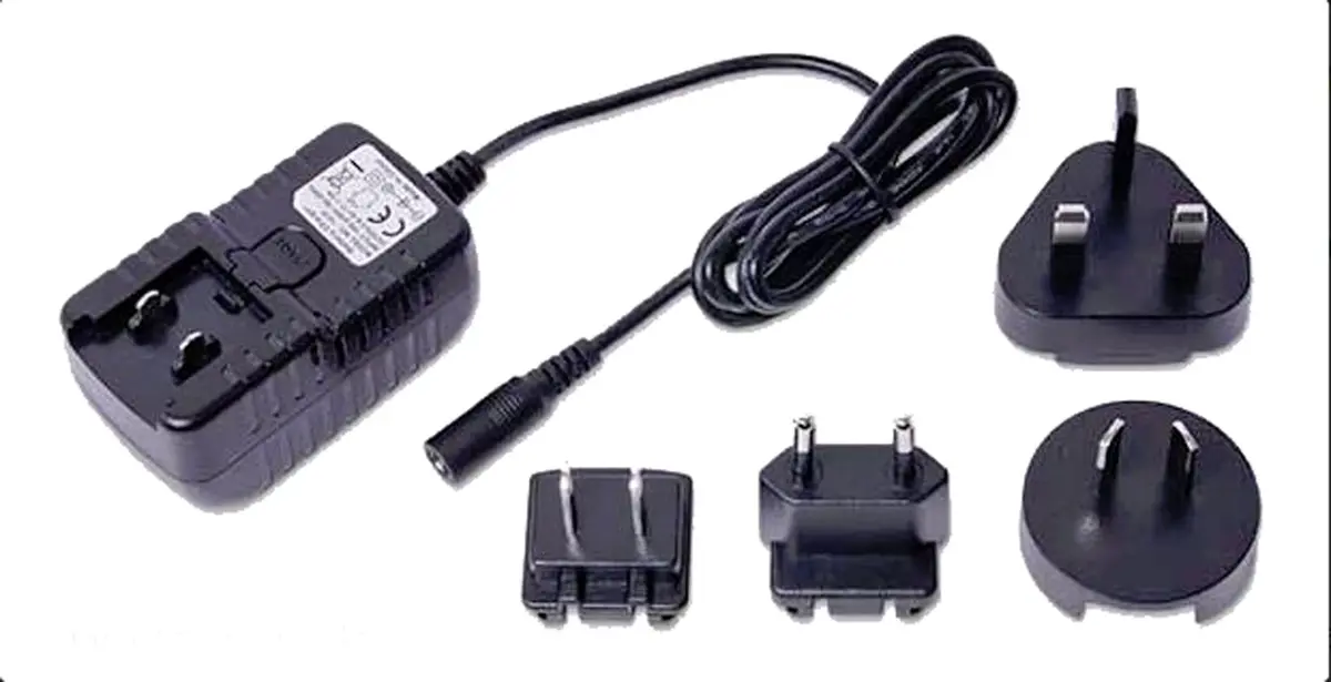 Fat Shark Battery Charger V2 With Us/Eu/Uk Adapters 1