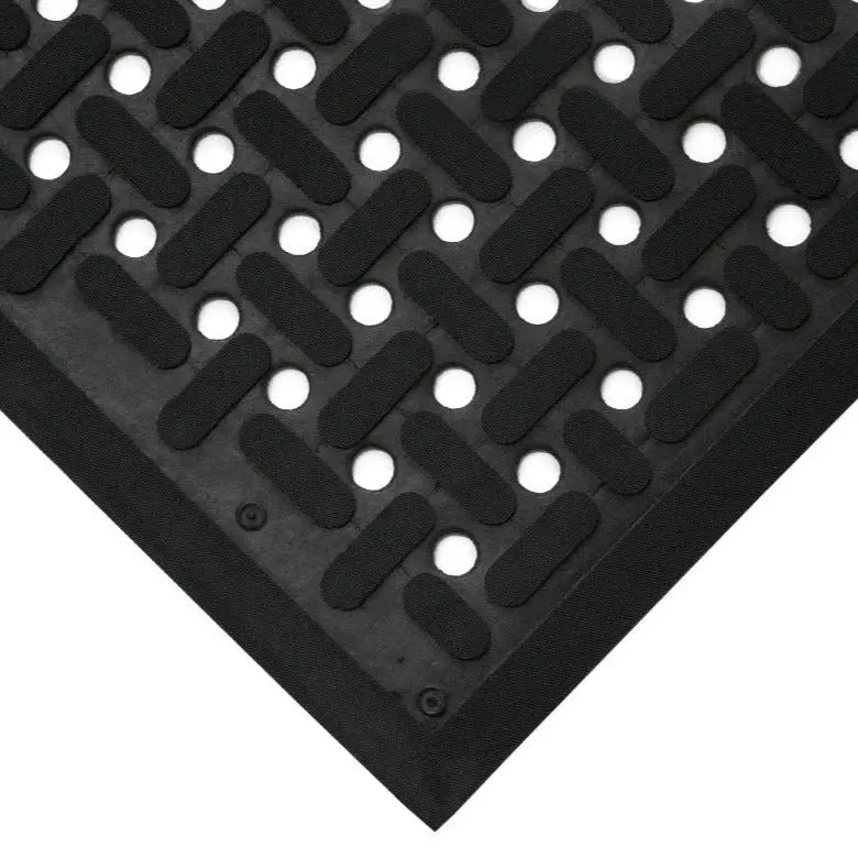 Ultimate-Grip Rubber Drainage Bar Floor Mat 1