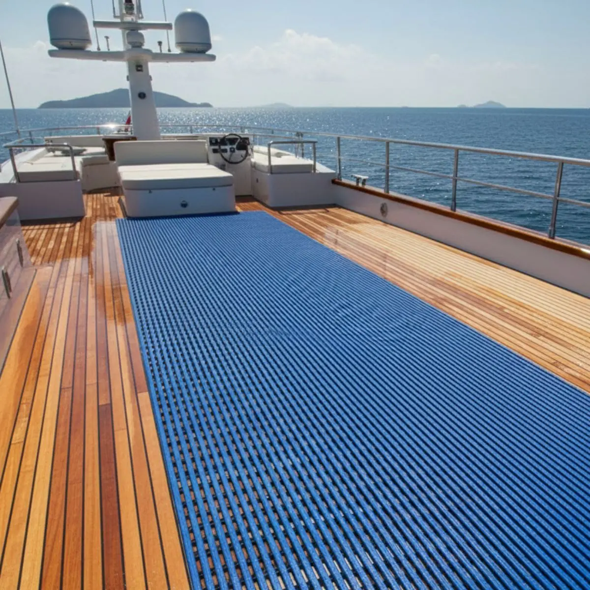 Heavy-Duty Marine Duckboard Matting Rolls 1